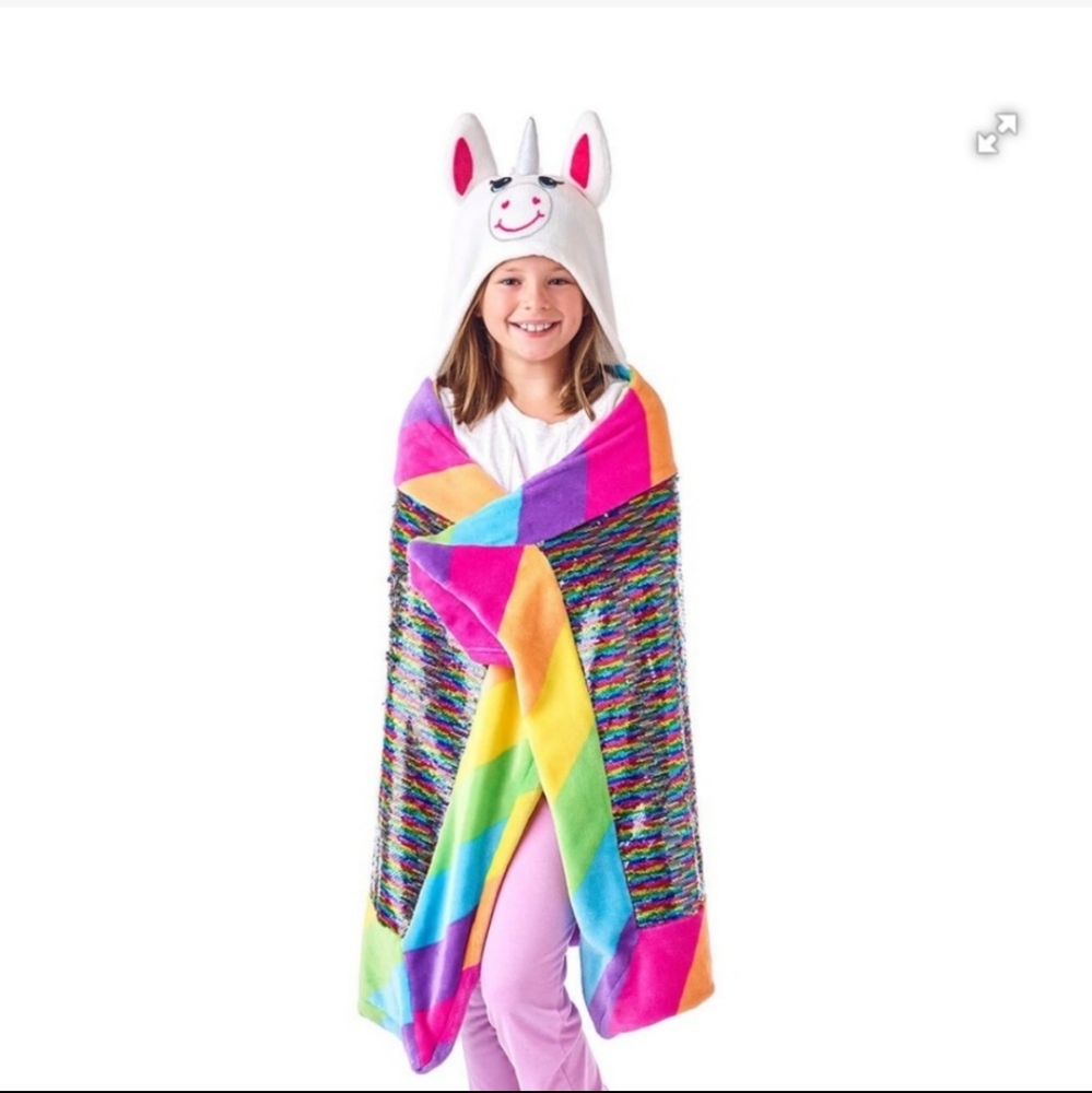 Kids' Build-A-Bear Unicorn Hooded Blanket 🦄 🌈